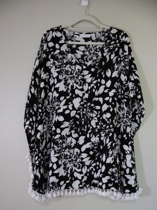 Susan Graver Other - Black and White Floral Swimsuit Cover Up with Tassels, Susan Graver size M